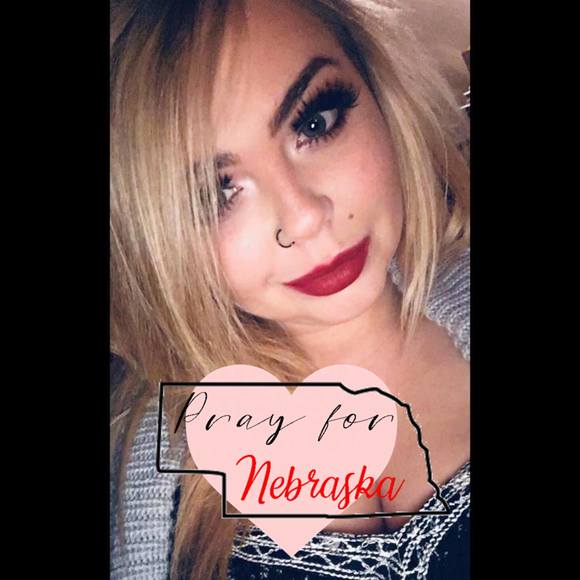 Meet your Posher, Taylor - Picture 1 of 1